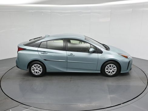 Used 2021 Toyota Prius LE FWD image 35
