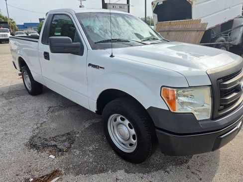 Used 2014 Ford F150 XL w/ Trailer Tow Package RWD image 4