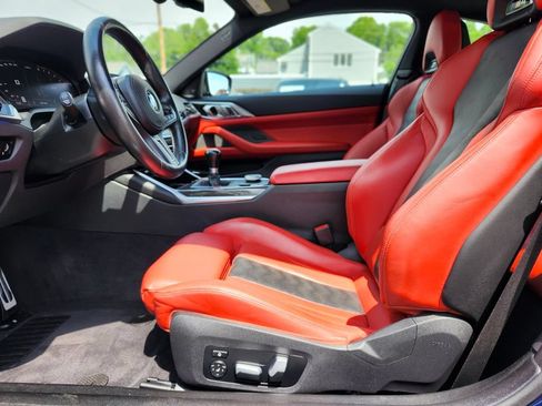 Used 2022 BMW M4 Coupe w/ M Carbon Exterior Package RWD image 14