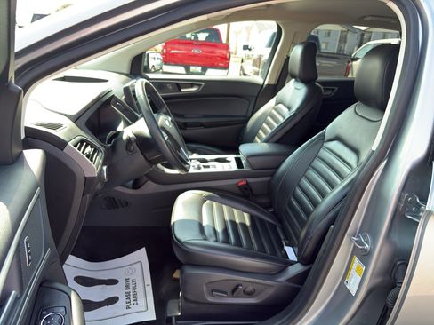Used 2024 Ford Edge SEL AWD/4WD image 13