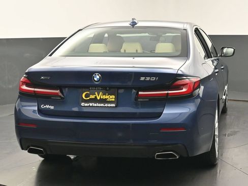 Used 2023 BMW 530i xDrive w/ Convenience Package AWD/4WD image 9