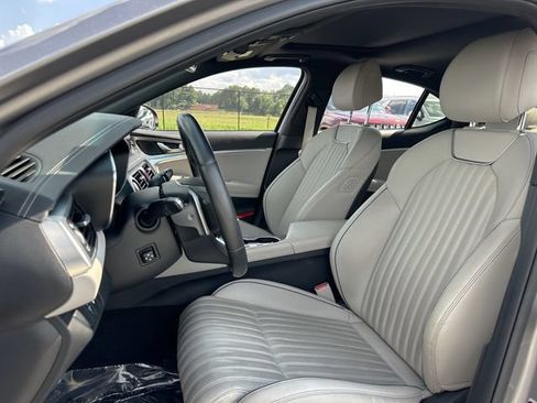 Used 2023 Genesis G70 3.3T w/ Sport Advanced Package RWD image 12
