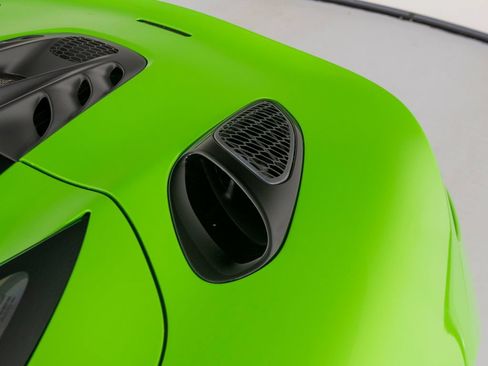 Used 2025 McLaren Artura Spider RWD image 41