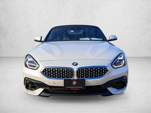 Used 2019 BMW Z4 sDrive30i w/ Premium Package image 2