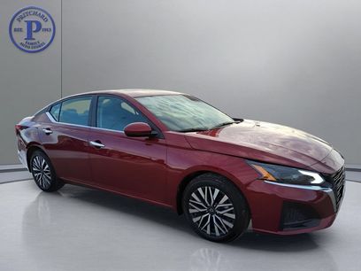 Used 2024 Nissan Altima 2.5 SV w/ SV Premium Package