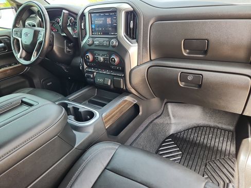 Used 2020 Chevrolet Silverado 1500 LT Trail Boss image 19