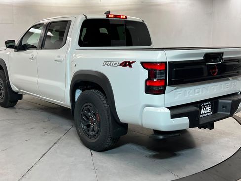 New 2026 Nissan Frontier PRO-4X w/ Tow Package AWD/4WD image 3
