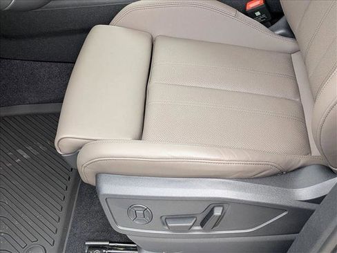 New 2025 Audi Q5 Premium Plus image 4