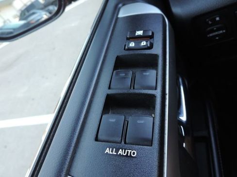 Used 2024 Toyota 4Runner Limited image 29