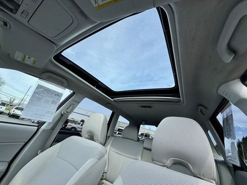 Used 2012 Subaru Forester 2.5X Premium w/ All-Weather Pkg image 11