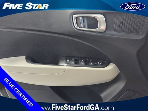 Used 2026 Hyundai Venue SEL FWD image 29