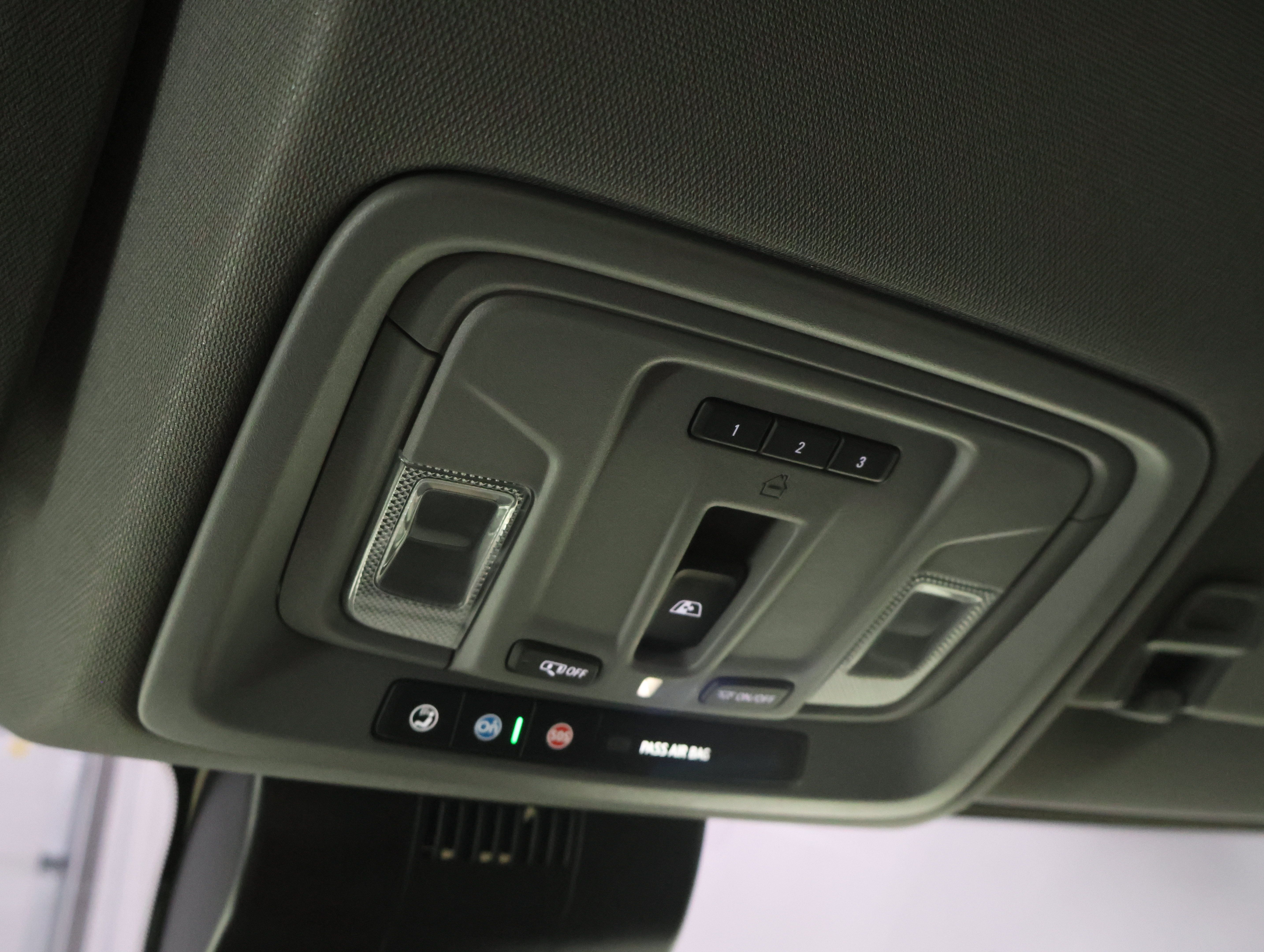 Used 2024 Chevrolet Silverado 2500 LT AWD/4WD image 63