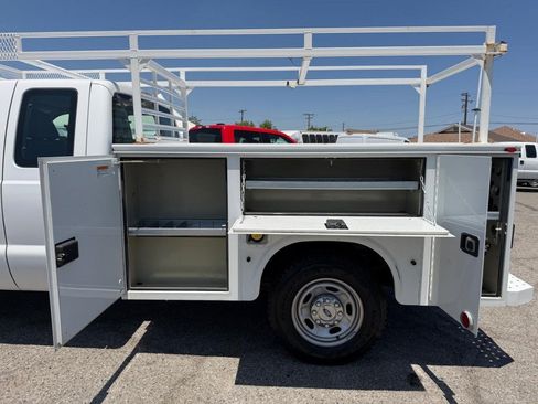Used 2015 Ford F250 XL w/ Power Equipment Group RWD image 20