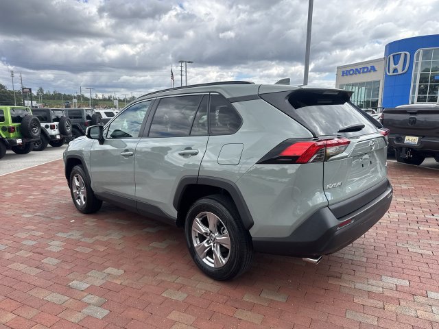 Used 2023 Toyota RAV4 XLE w/ Convenience Package FWD image 34