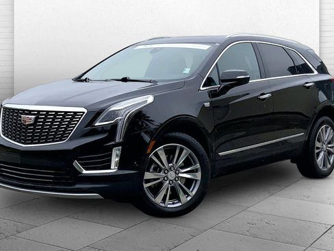 Used 2025 Cadillac XT5 Premium Luxury w/ Technology Package AWD/4WD image 13