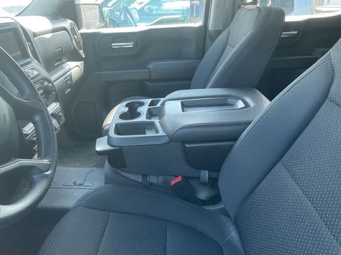 Used 2020 Chevrolet Silverado 1500 Custom Trail Boss w/ Custom Convenience Package AWD/4WD image 6