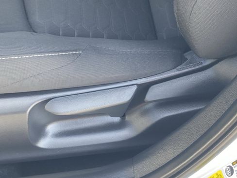 Certified 2022 Toyota Corolla SE FWD image 28