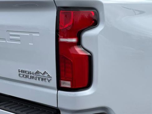 New 2026 Chevrolet Silverado 3500 High Country image 31