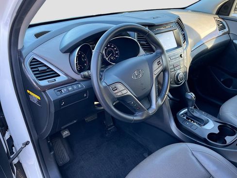 Used 2017 Hyundai Santa Fe Sport image 9