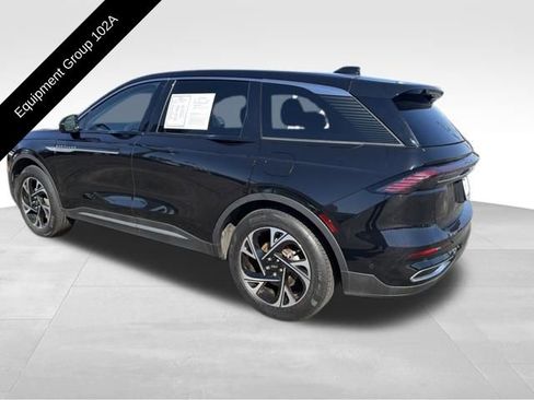 Certified 2024 Lincoln Nautilus Premier w/ Equipment Group 102A image 4