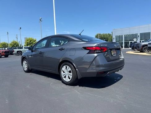 Used 2024 Nissan Versa S FWD image 5