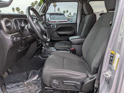 Used 2021 Jeep Gladiator Sport AWD/4WD image 20