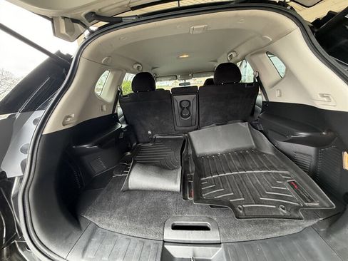 Used 2014 Nissan Rogue SV image 15