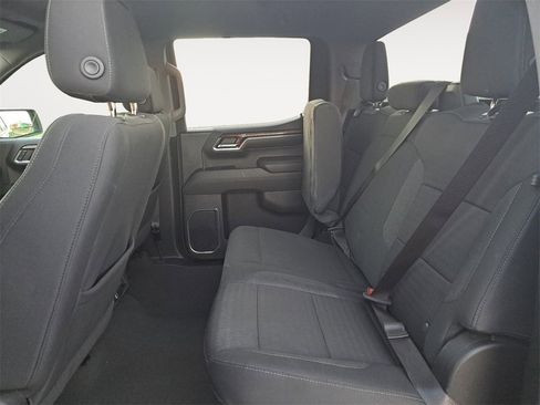 Used 2024 GMC Sierra 1500 SLE image 13