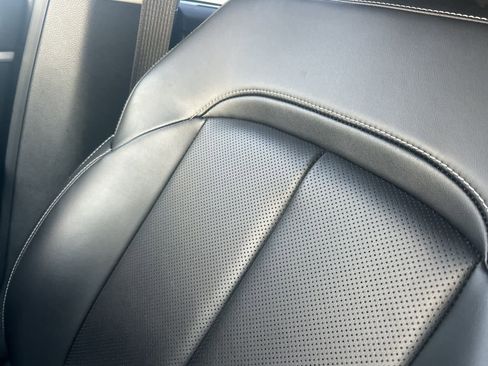 Used 2023 Jeep Grand Cherokee Limited w/ Luxury Tech Group II image 44