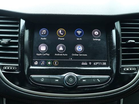 Used 2020 Chevrolet Trax LT w/ LT Convenience Package image 48