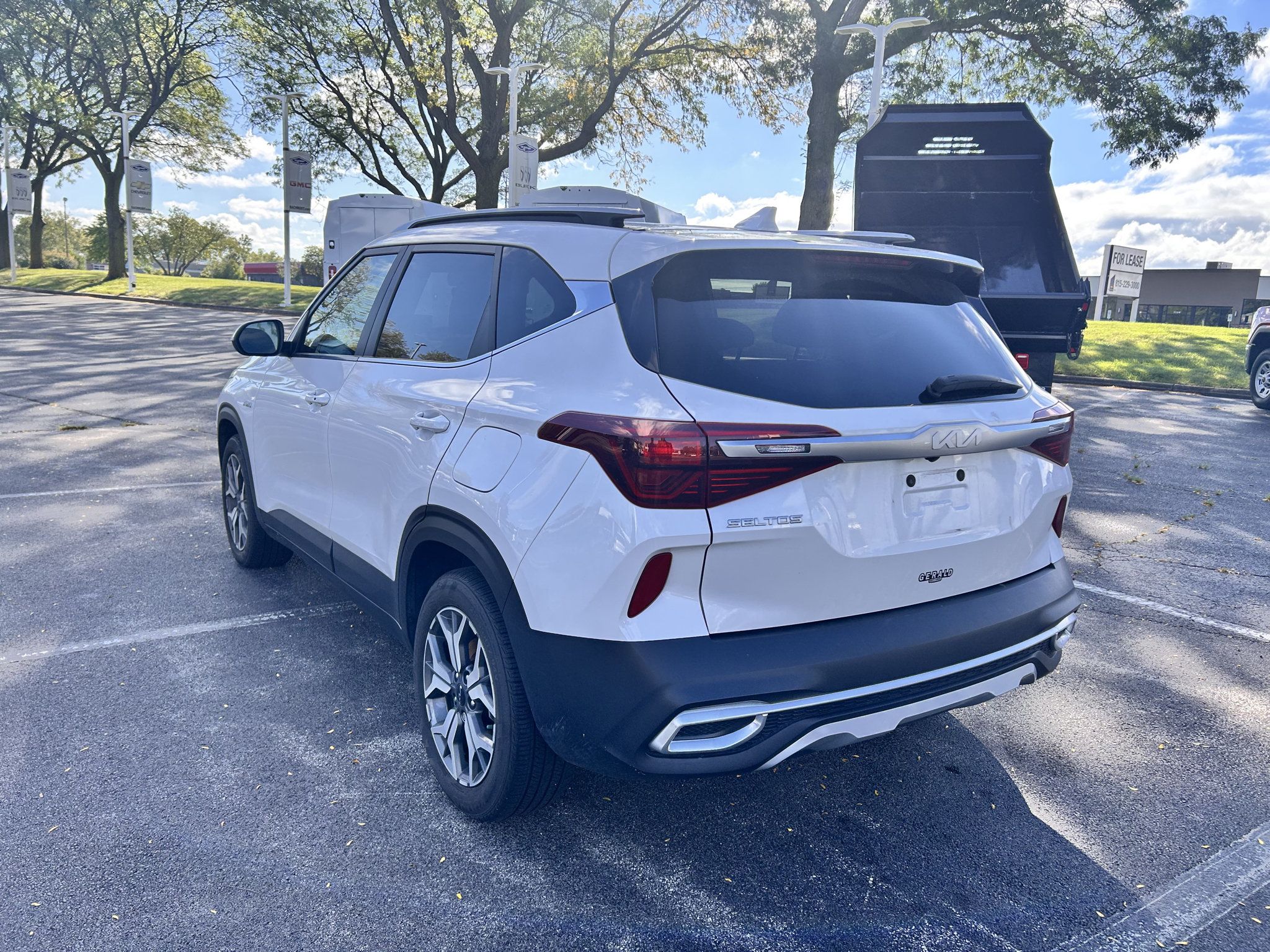 Used 2023 Kia Seltos EX AWD/4WD image 7