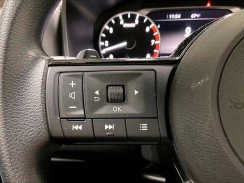 Used 2023 Nissan Rogue SV FWD image 18