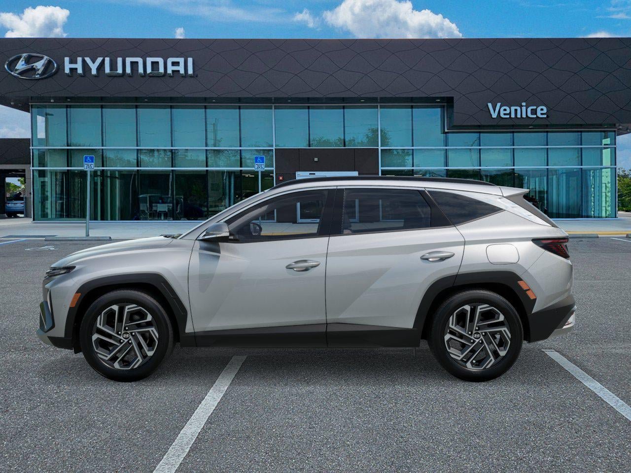 New 2026 Hyundai Tucson Limited w/ Tow & Go Package AWD/4WD image 3
