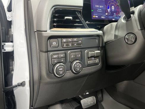 New 2026 Chevrolet Suburban High Country image 16