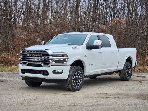 Used 2025 RAM 3500 Longhorn image 15