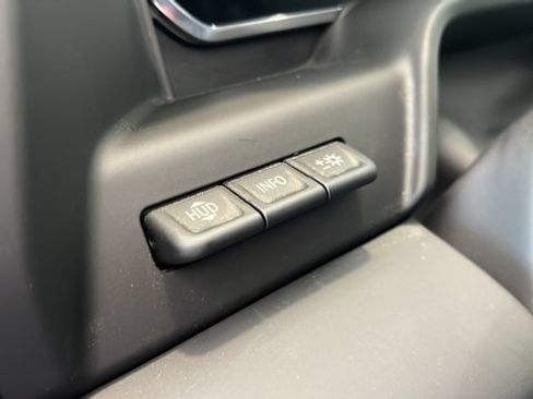 Used 2025 GMC Sierra 2500 Denali w/ Denali Reserve Package AWD/4WD image 13