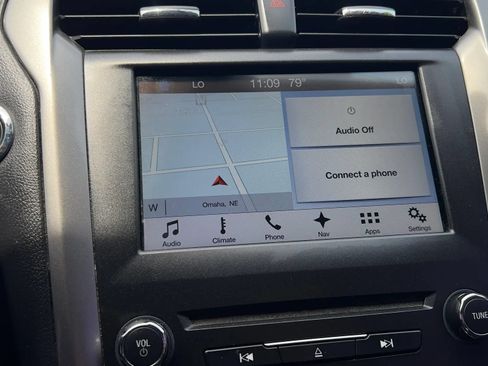 Used 2017 Ford Fusion Energi SE FWD image 30