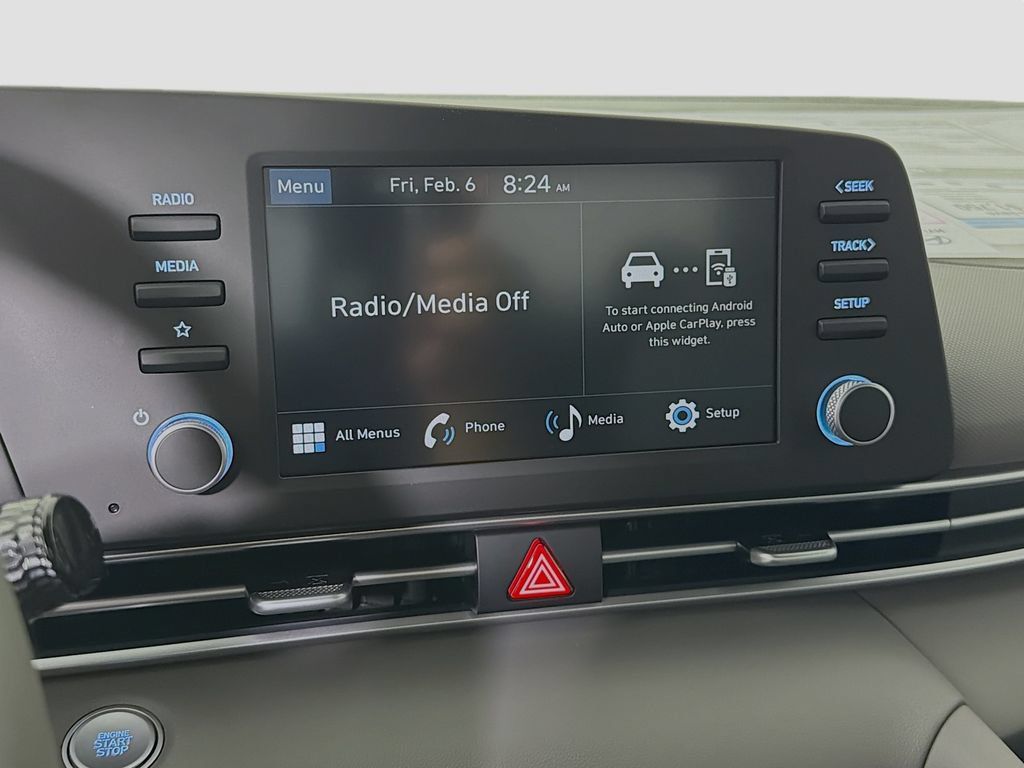 Used 2025 Hyundai Elantra Sport FWD image 16