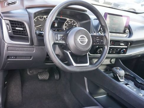 Used 2021 Nissan Rogue S FWD image 10