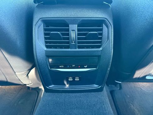 Used 2021 BMW 330i xDrive Sedan image 27