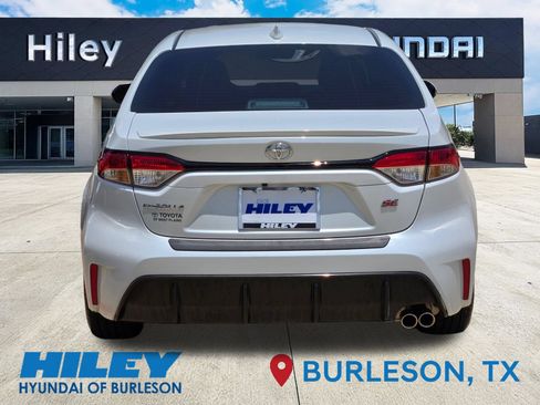 Used 2026 Toyota Corolla SE FWD image 5