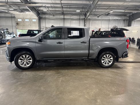 Used 2021 Chevrolet Silverado 1500 Custom AWD/4WD image 5
