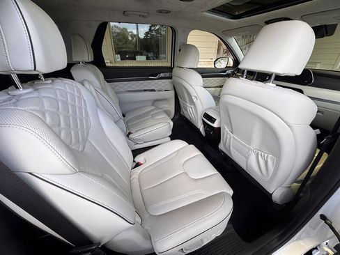 Used 2021 Hyundai Palisade Calligraphy image 14