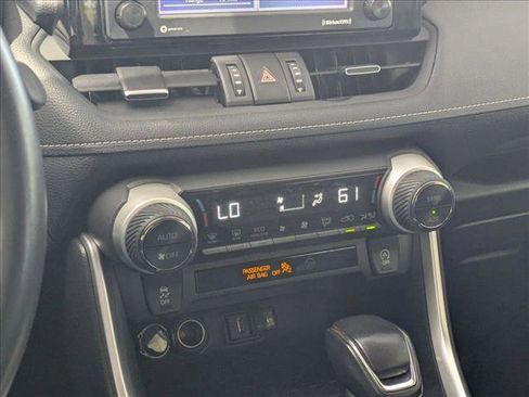 Used 2020 Toyota RAV4 XLE Premium image 14