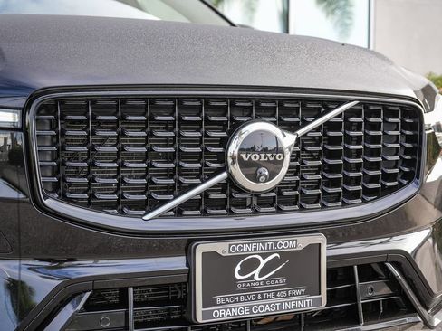 Used 2024 Volvo XC60 B5 Plus w/ Protection Package Premier AWD/4WD image 5