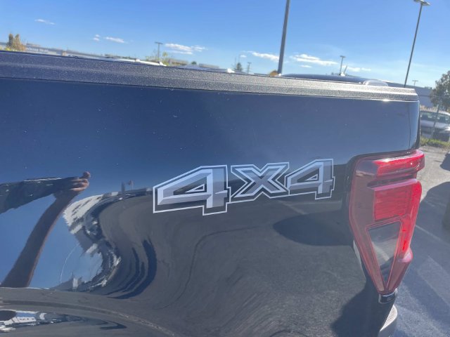 Used 2025 Ford F150 XLT w/ Equipment Group 301A Standard AWD/4WD image 16