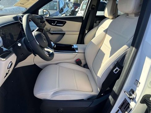 New 2026 Mercedes-Benz GLC 300 image 10