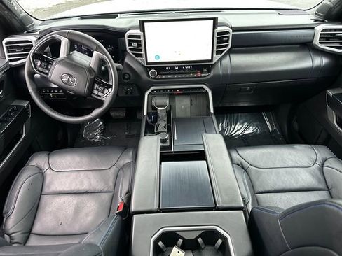 Used 2025 Toyota Tundra Platinum AWD/4WD image 18