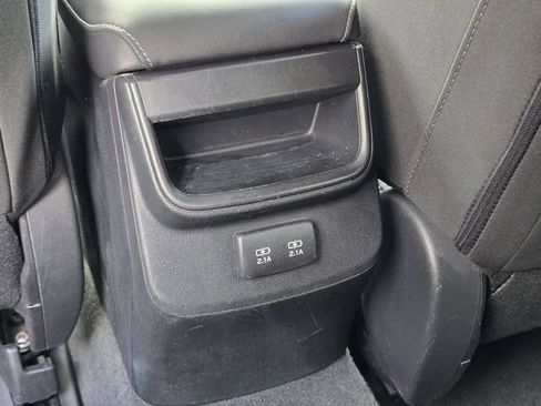 Certified 2021 Subaru Outback Premium image 17