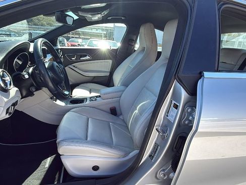 Used 2019 Mercedes-Benz CLA 250 image 23